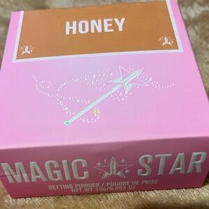 Jeffree Star Magic Star Setting Powder - Honey